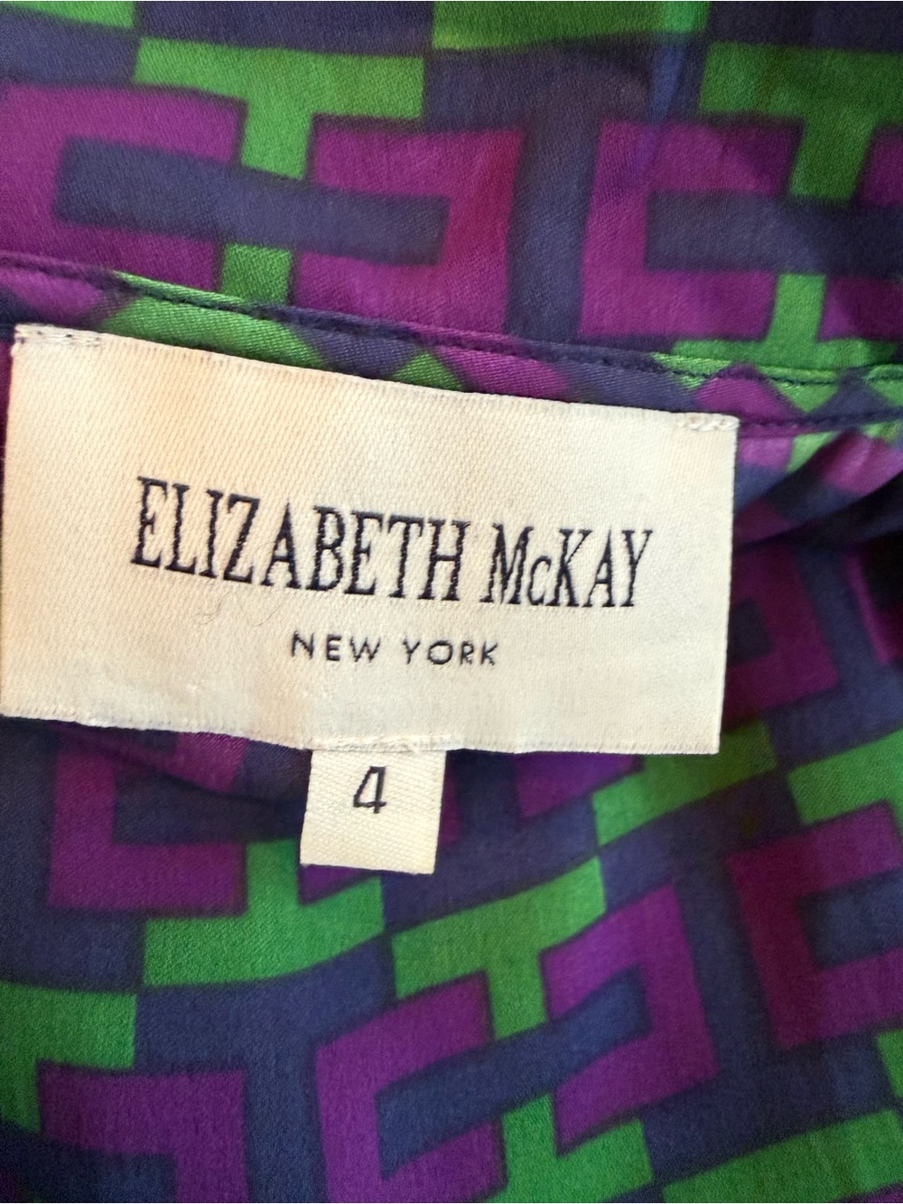 Elizabeth McKay. Sleeveless Elizabeth Silk Blend Blouse. Size 4. - Picture 3 of 9